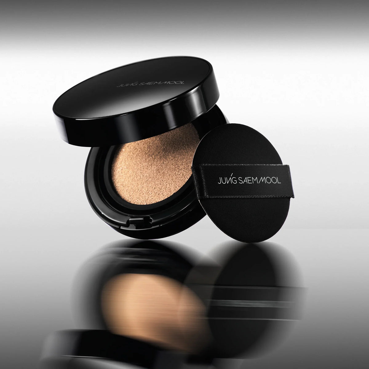 Jung Saem Mool makeup med cushion och naturlig glow