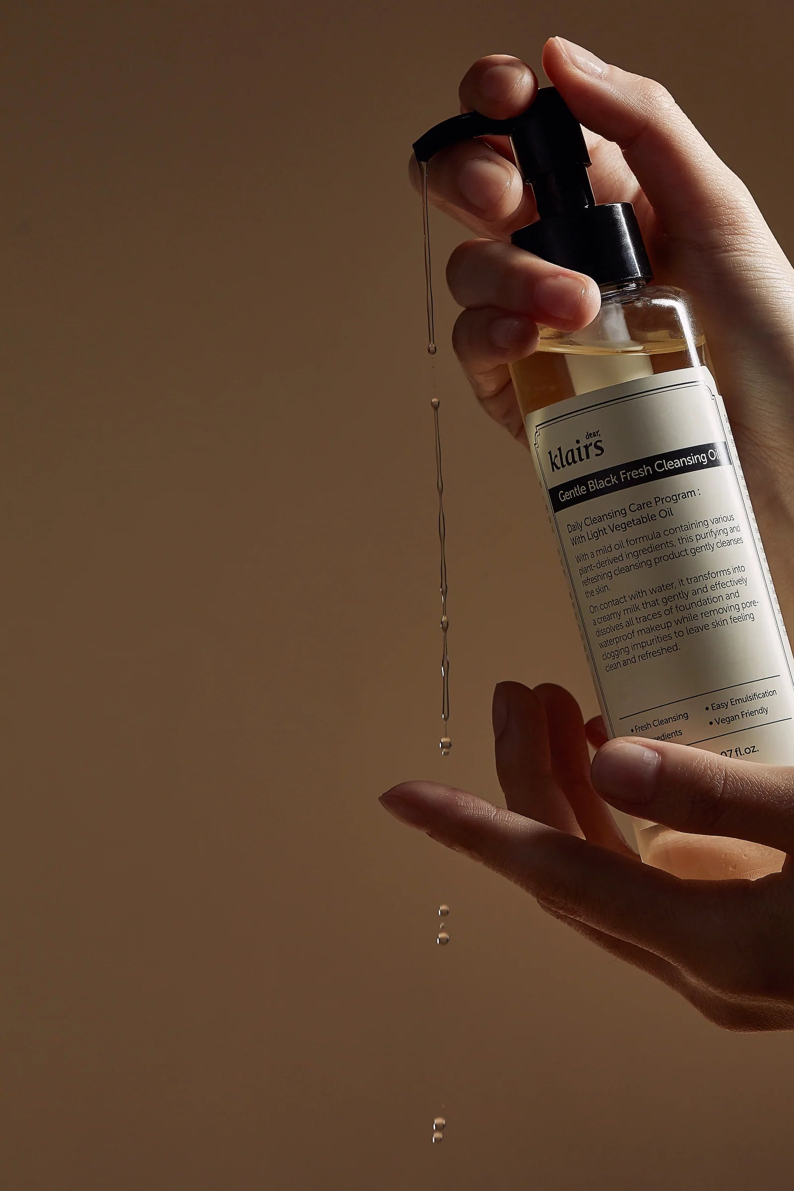 Dear Klairs Gentle Black Fresh Cleansing Oil 150ml