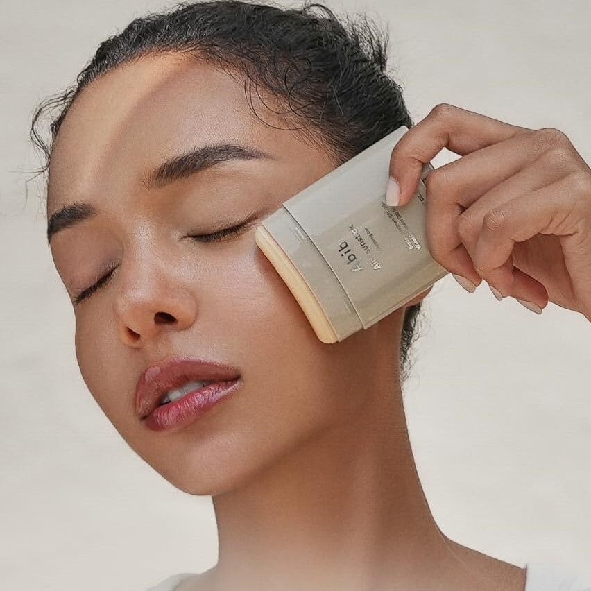 Koreanskt vattenresistent solstick med SPF50+