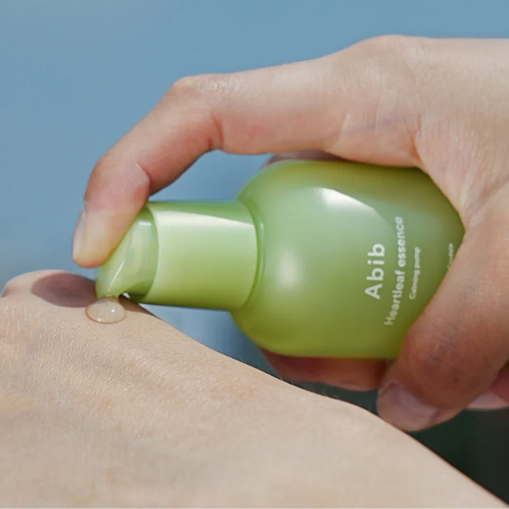 Lugnande essence med 80,59 procent Heartleaf Extract