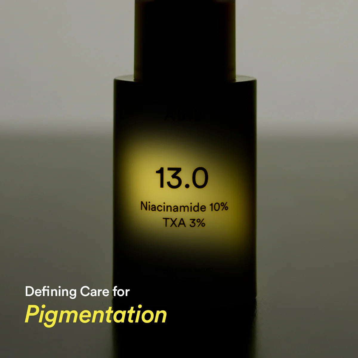Serum för pigmentfläckar med niacinamid, beta glukan och hyaluronsyra som lugnar och återfuktar huden