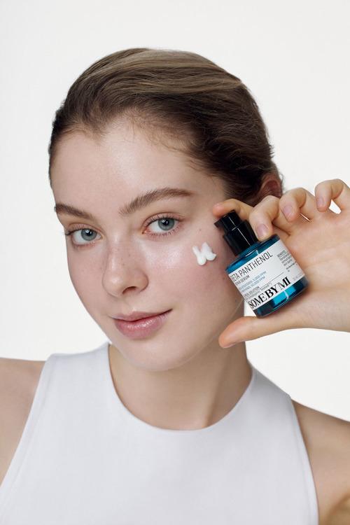 Beta panthenol serum for damaged skin barrier and hydration