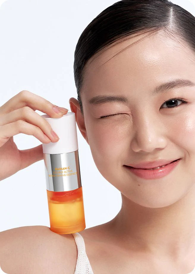 Koreansk essence med Vitamin C, niacinamid och hyaluronsyra för klarare hud