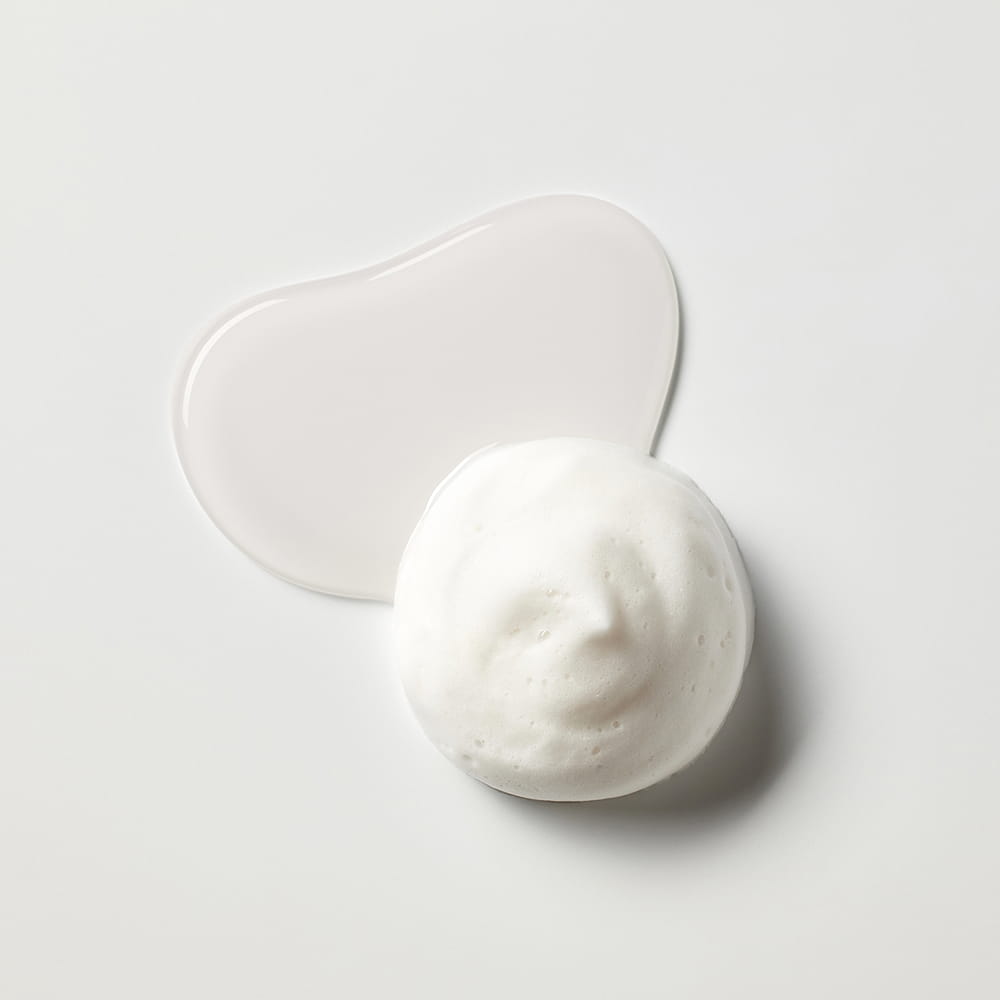 bubbelformad ampoule som absorberas snabbt och ger intensiv återfuktning