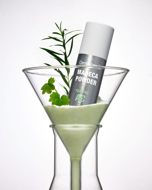 Aknepuder med Tea Tree och Madeca-komplex som lugnar huden och reducerar orenheter