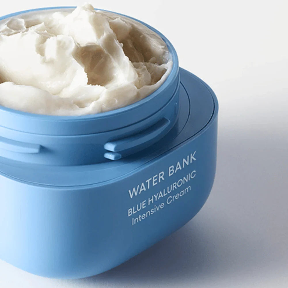 Koreansk ansiktskräm med Blue Hyaluronic Acid för långvarig återfuktning och naturlig lyster