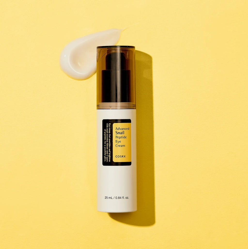 Lätt och snabbabsorberande textur hos COSRX Snail Peptide Eye Cream – passar alla åldrar