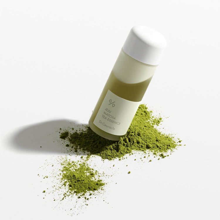 Mjölkig textur från Dr.Ceuracle Jeju Matcha Tea Essence
