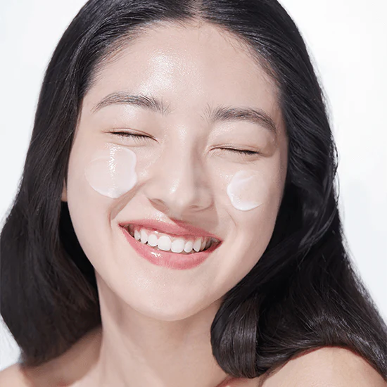 Hydrating Korean sunscreen with hyaluronic acid
