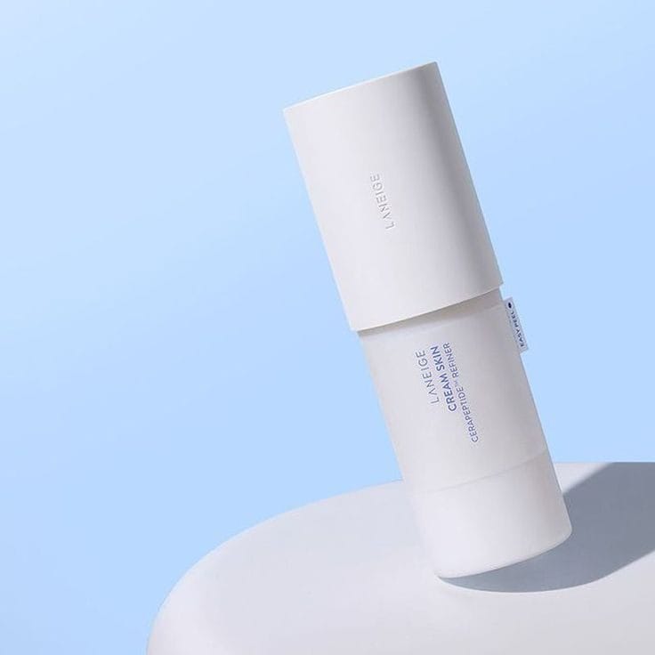 Hydrating Toner med Ceramide NP och peptider för mjuk, återfuktad och fylligare hud
