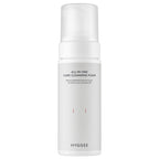 HYGGEE All-In-One Care Cleansing Foam som rengör skonsamt och återfuktar huden