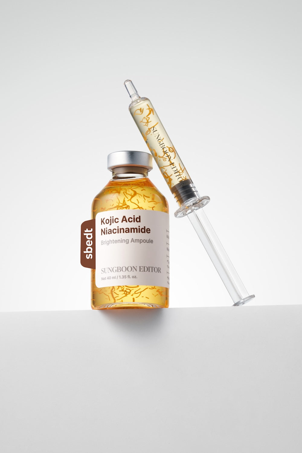 Kojic acid and niacinamide serum for brighter skin