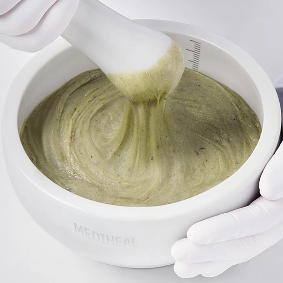 Cream-to-foam cleanser med Madecassoside som återfuktar och stärker hudbarriären