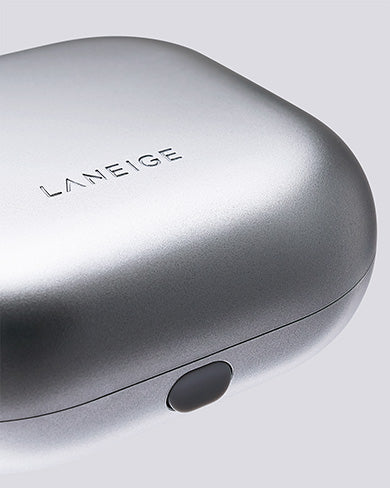 Före och efter resultat med Laneige Neo Cushion Matte som jämnar ut hudton
