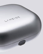 Före och efter resultat med Laneige Neo Cushion Matte som jämnar ut hudton