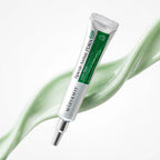 Spot treatment med azelainsyra och Centella Asiatica