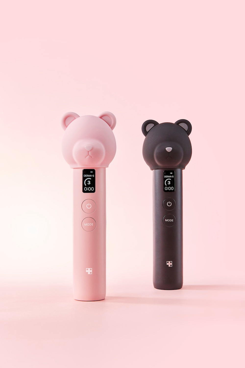 At home skincare device Medicube AGE-R Booster Pro Pink Edition for smoother, brighter and healthier skin (hemmabehandling för ansiktet)