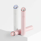 Hydrating skin device Medicube AGE-R Booster Pro Mini Vit helps improve moisture levels and skin radiance (för återfuktad och frisk hud)