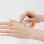 Brightening Essence med Vitamin C som hjälper till att minska mörka fläckar och ge glow