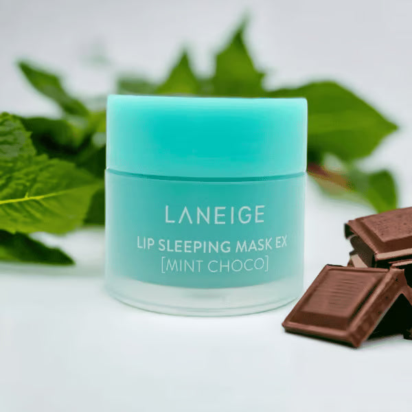 Lip Sleeping Mask med hyaluronsyra, sheasmör och murumurusmör som ger mjuka och återfuktade läppar