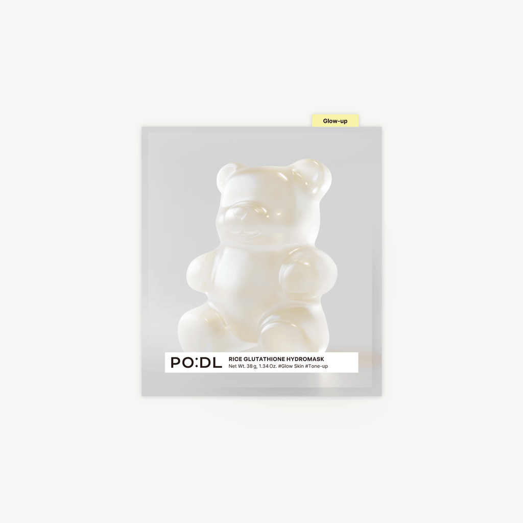 Applying PO:DL hydrogel mask for radiant and hydrated skin