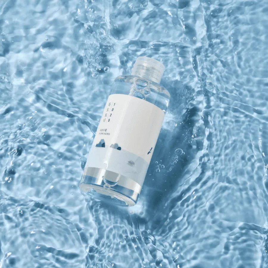 ROUND LAB 1025 Dokdo Toner with deep sea water to hydrate soothe skin and improve skin texture