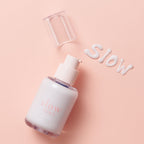Slowpure Lifting Firm Serum silkeslent ansiktsserum som förbättrar elasticitet och ger slätare hudstruktur