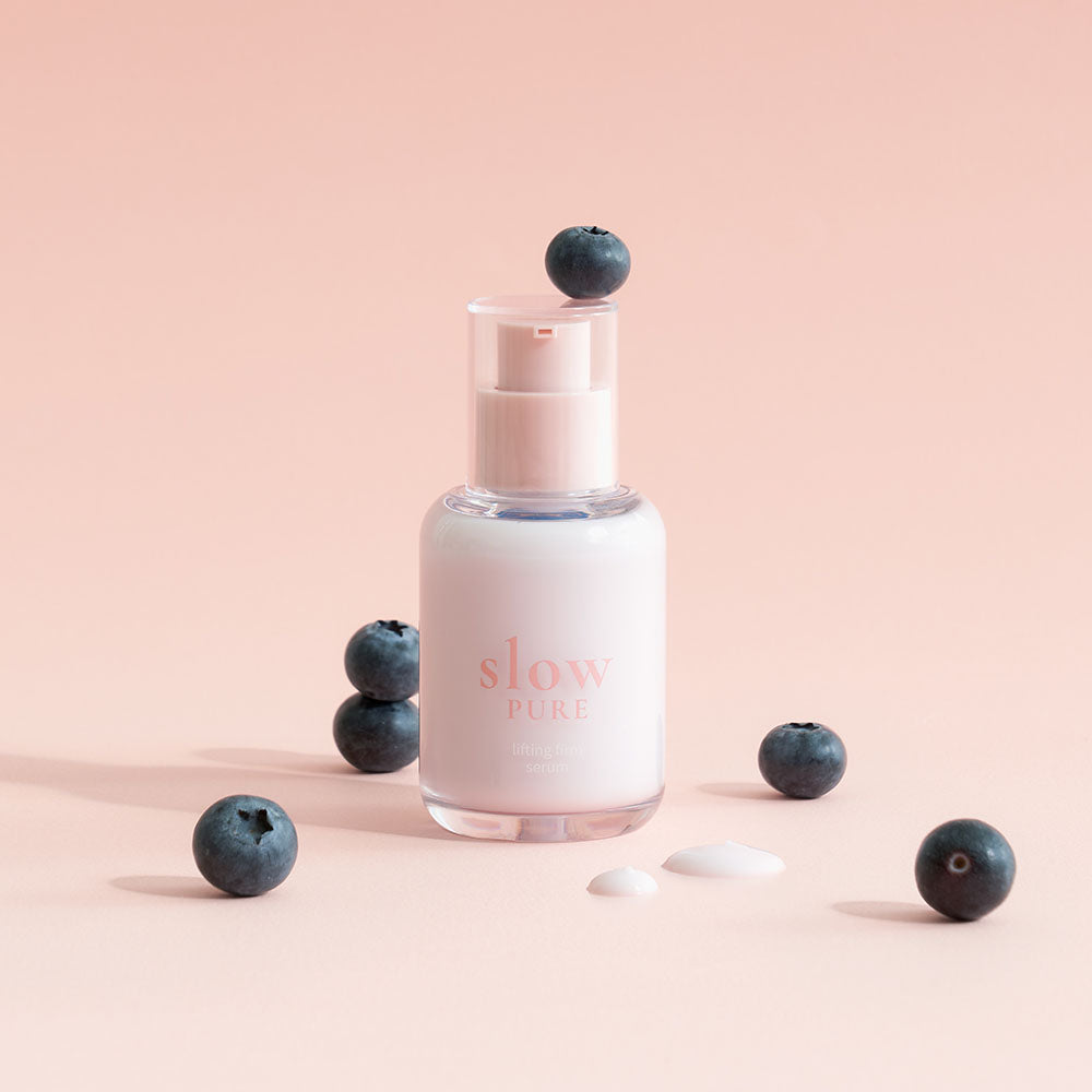 Slowpure Lifting Firm Serum med niacinamid och peptider som stärker hudbarriären och jämnar ut hudtonen