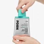 VT Cosmetics hårserum med integrerad massageborste