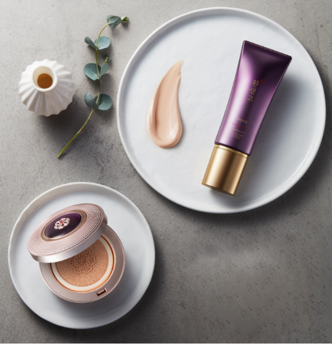 Thefaceshop YEHWADAM HWANSAENGGO BB CUSHION 21 LIGHT BEIGE 20g 2pcs